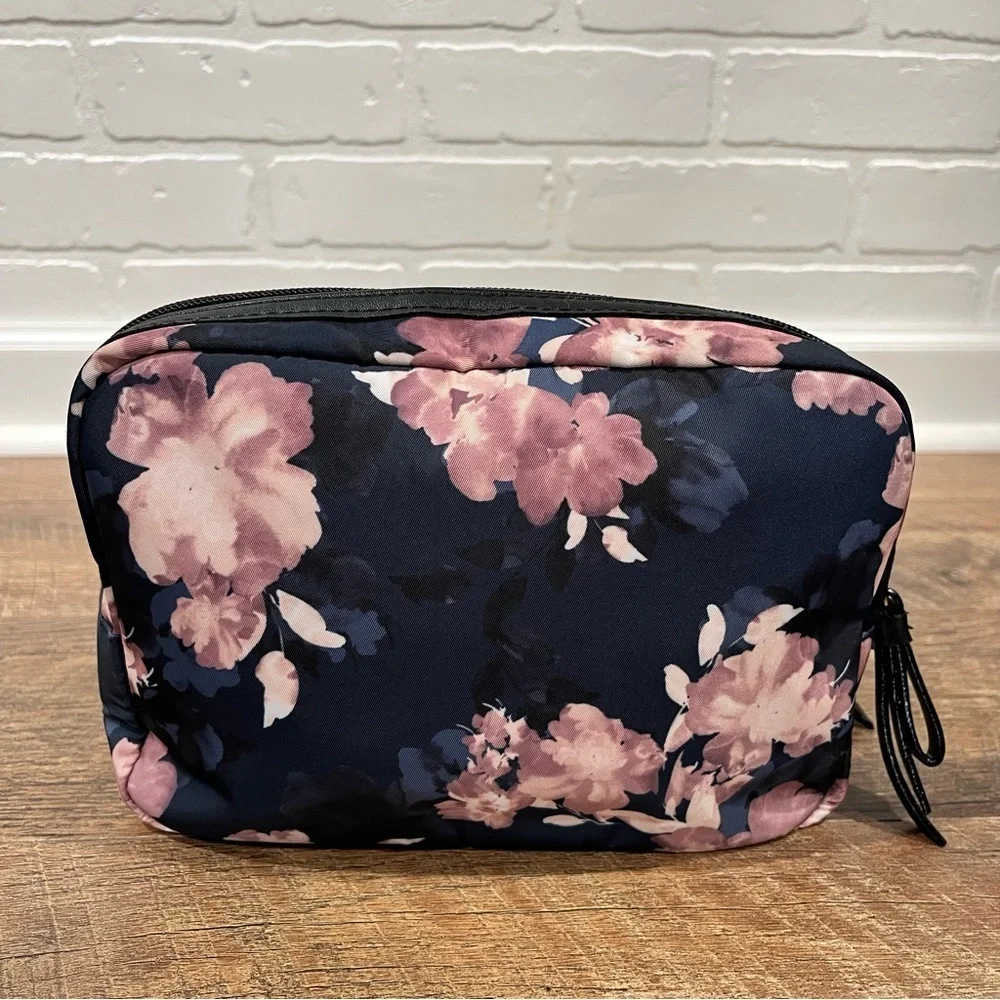 Victoria’s Secret Glam Makeup Bag Carryall Bond Street London Bag - Picture 7 of 16